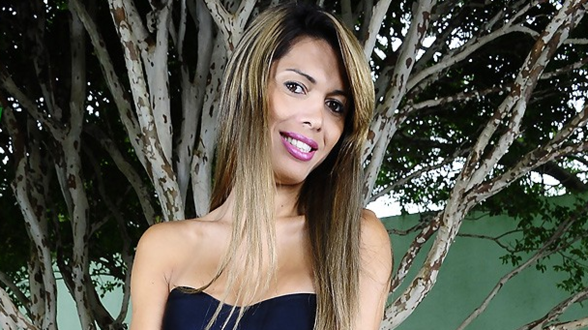 Milena Vendramini Cums Hard!